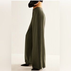 Commense Side Pleated Wide Leg Pants